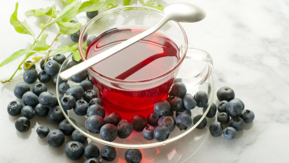 Cum tinctura de afine sprijină sănătatea digestivă și detoxifierea