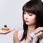 Cum începi o viață mai echilibrată fără diete drastice și reguli absurde