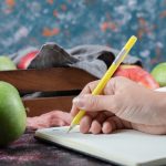 Planificarea meselor poate reduce risipa alimentară și deciziile luate pe fugă